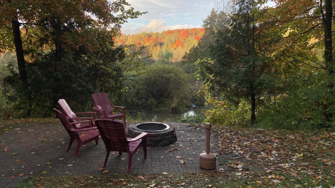 Betsie Riverside Resort Benzonia Kültér fotó