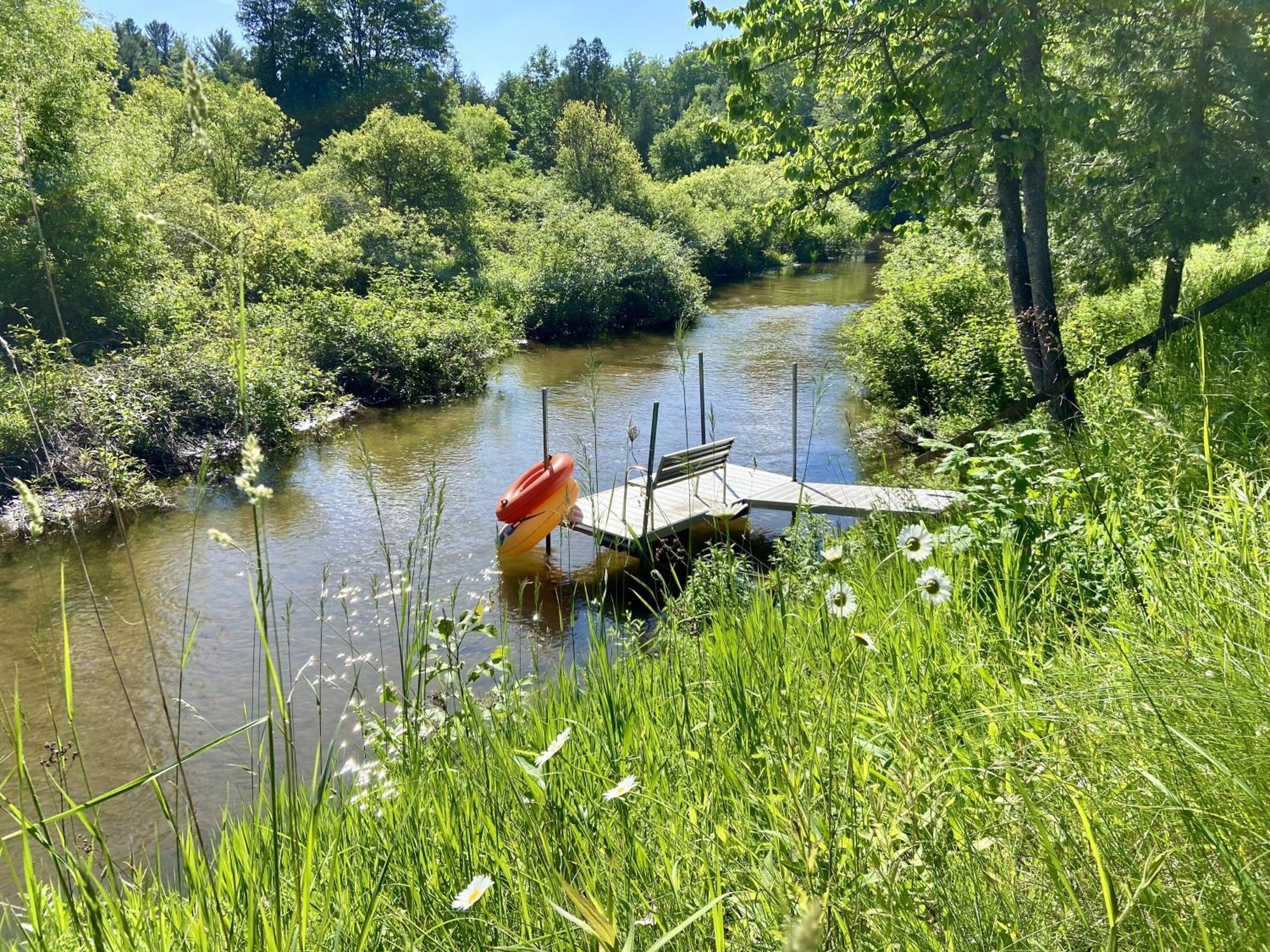 Betsie Riverside Resort Benzonia Kültér fotó
